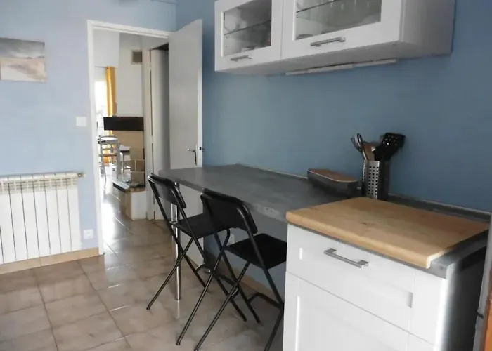 Maison Avec Jardin A - Confort Et Tranquillite *